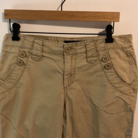 Calvin Klein Jeans in tan size 6 cropped pants. - Picture 3 of 5